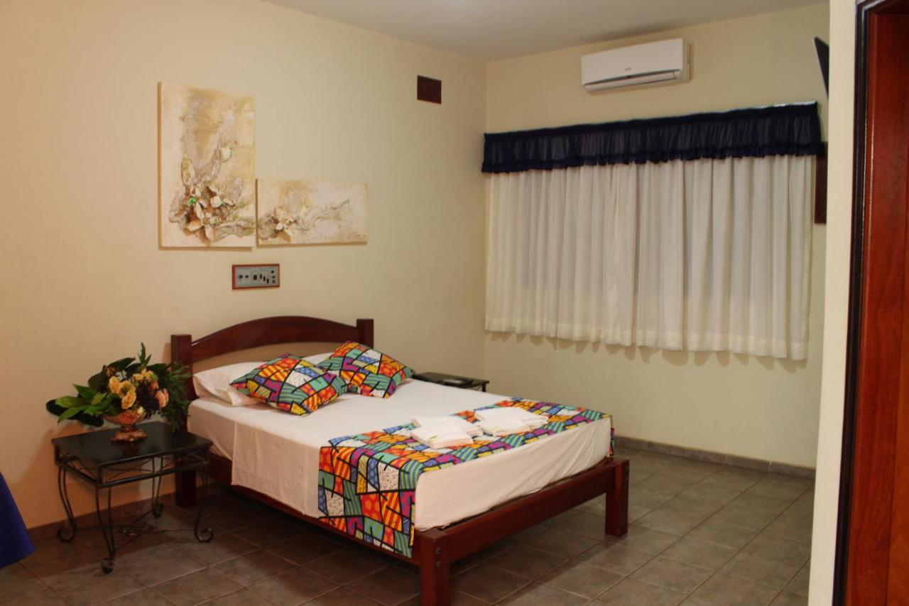 Grandes Lagos Park Hotel Jales Exterior photo
